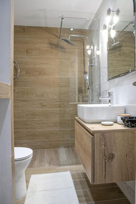 Stylish And Comfortable Apartment Αθήνα Εξωτερικό φωτογραφία